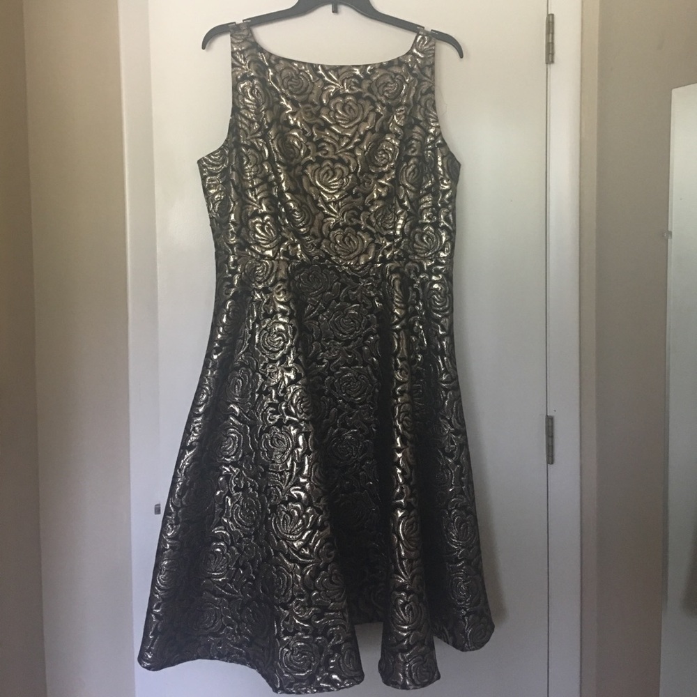 Bettie Page by Tatyana Gold floral flare dress!